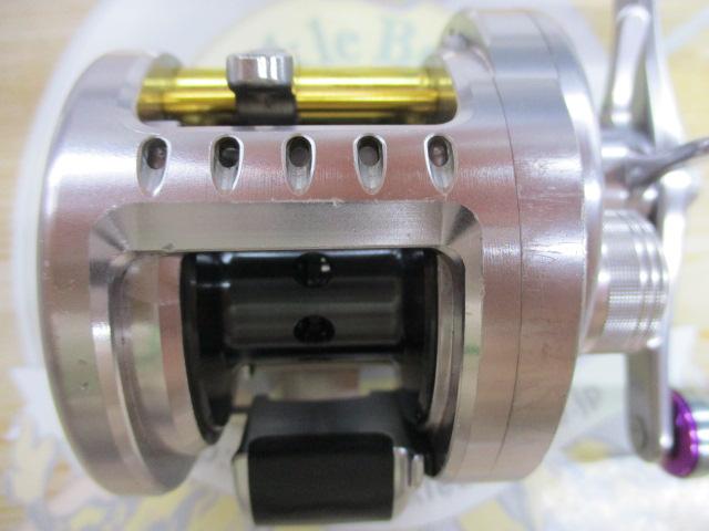 SHIMANO - 【送料無料】SHIMANO/シマノ 09カルカッタコンクエスト 200DC 夢屋スタードラグ ブレーキノブカスタム【中古】【007】 09カルカッタコンクエスト 200DC｜＠ベリーネット 日本最大新品