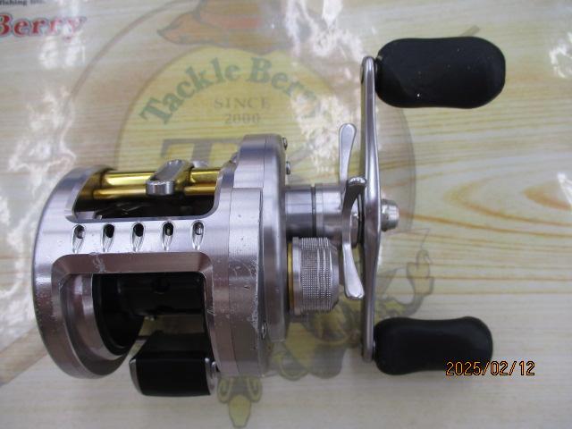 SHIMANO - 09カルカッタコンクエスト200DC 本州送料無料！ シマノ カルカッタコンクエストDC200 RIGHT : フィッシング相模