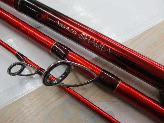 ワールドシャウラ　BG 21203R-3 美品 シマノ】 21ワールドシャウラ BG 21203R-3 SHIMANO WORLD SHAULA