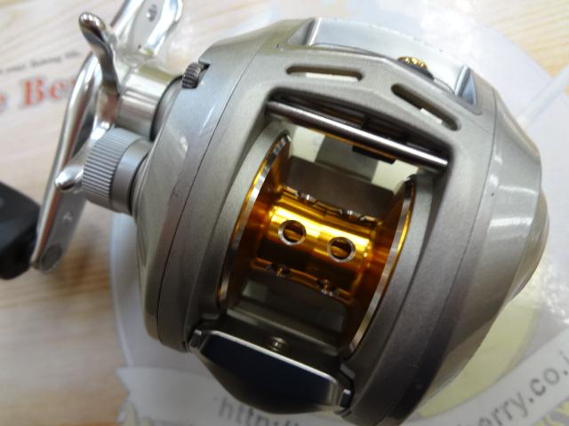 アブガルシア　ベイトリール レボSTX　実釣未使用品 レボ STX-LHS｜＠ベリーネット 日本最大新品中古釣具WEBショップ