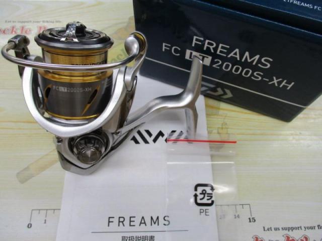 【新品未使用】　ダイワ　21 フリームス FC LT 2000S XH 未使用 ダイワ Daiwa 21 フリームス FC LT 2000S ダイワ