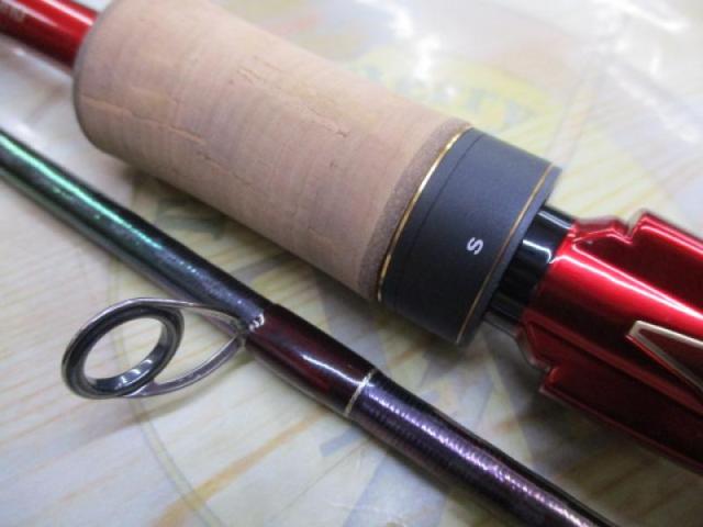 18ワールドシャウラ 2832RS-2