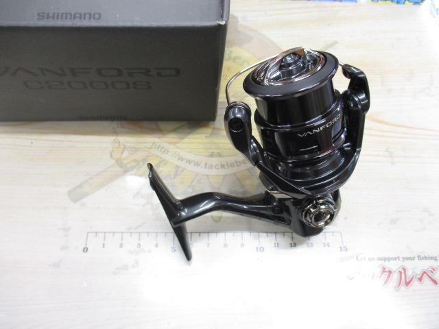 シマノ　24ヴァンフォード c2000s　美品 シマノ ヴァンフォード C2000S 24年モデル スピニングリール