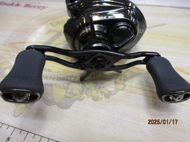 24スティーズ SVTW100XHL 未使用新品　即日発送 ダイワ ベイトリール 24スティーズ SV TW 100XHL(左)【即日発送