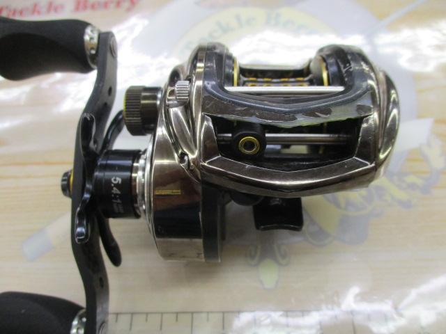 Amazon | AbuGarcia (アブガルシア) REVO5 WINCH 右巻き バス