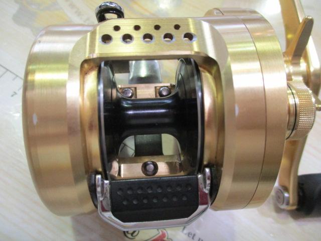 18カルカッタコンクエスト300 右巻き 18 カルカッタコンクエスト 300 / 301 / 400 / 401 シリーズ 用