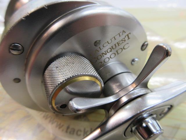 中古品】 シマノ 03カルカッタコンクエスト 200DC 右巻き