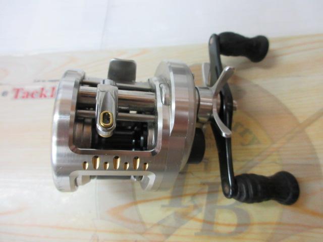 Amazon | シマノ(SHIMANO) ベイトリール 10 カルカッタコン