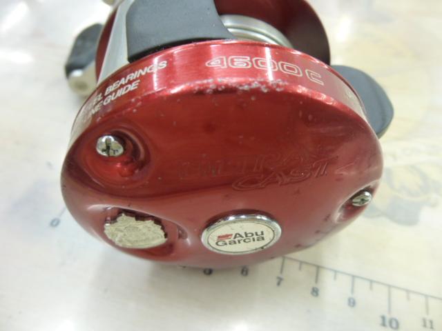 UC4600C Real2Deal2 レッド