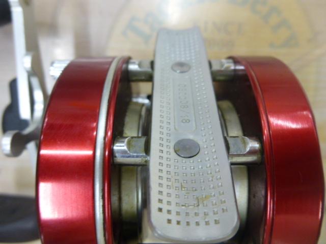 UC4600C Real2Deal2 レッド