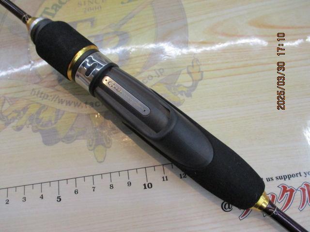 ラグゼエリアトライ 62FL-solid.F