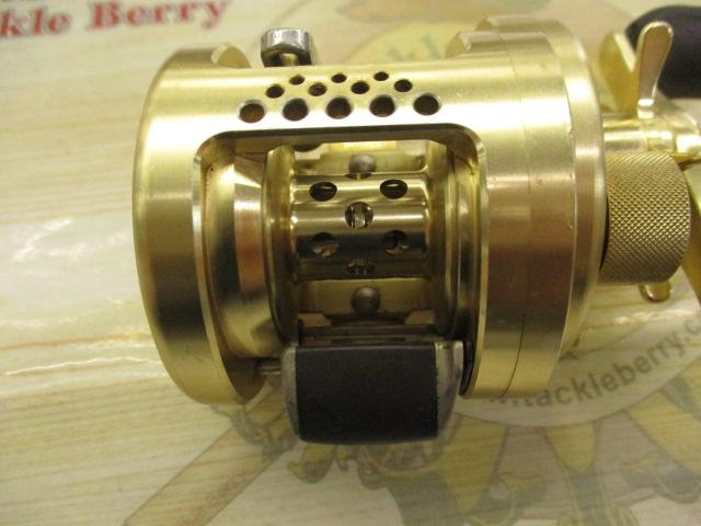 シマノ 01カルカッタコンクエスト 100/F037M（中古） : 釣king