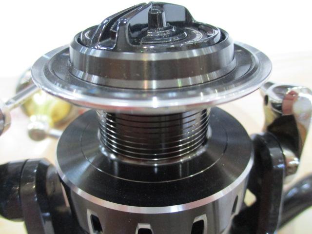 DAIWA - 真琴　　ﾀﾞｲﾜ　16ｷｬﾀﾘﾅ　4000H ダイワ(DAIWA) 16キャタリナ(CATALINA) 4000 ○廃番 完売しま