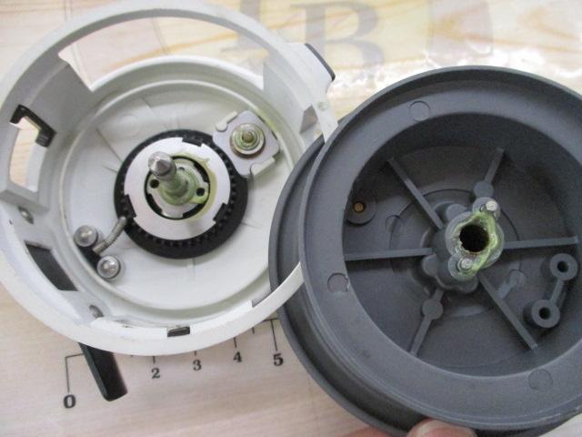 チタノスツインパワー黒鯛 (左)