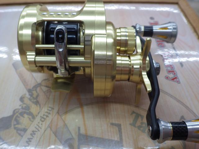 Amazon | シマノ(SHIMANO) ベイトリール 両軸 14 カルカッタコン
