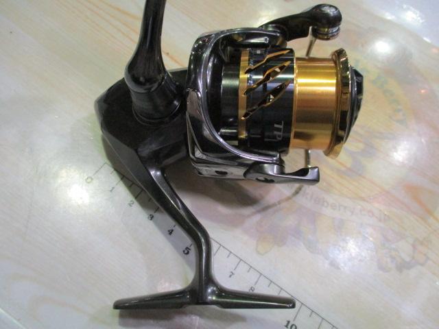 美品】SHIMANO 20ツインパワーC2000S （箱無し）