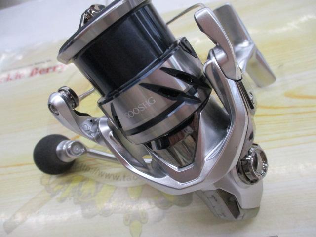 中古美品　23STRADIC 2500SHG SHIMANO 23ストラディック シマノ SHIMANO 23 ストラディック 2500SHG スピニングリール