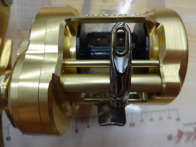 23カルカッタコンクエストMD400XGLH 1回使用のみ美品 シマノ 23 カルカッタコンクエスト MD 400XG 右ハンドル (2023年