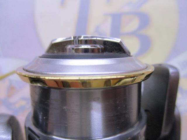 SHIMANO - 【中古】 シマノ 11 ツインパワー C2000HGS 花梨ノブ付  /A371M 11ツインパワー C2000HGS｜＠ベリーネット 日本最大新品中古釣具