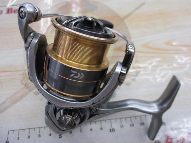 DAIWA - Daiwaダイワ 18Freamsフリームス LT 3000S-CXH ダイワ フリームス LT3000-CXH (リール) 価格比較 - 価格.com
