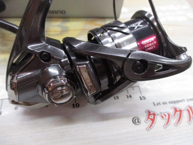 シマノ コンプレックス XR C2000 F4 HG (リール) 価格比較