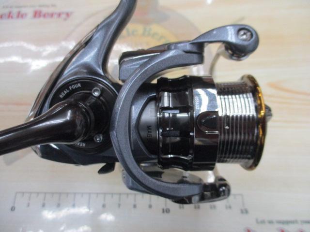 Amazon | ダイワ(Daiwa) スピニングリール 15 ルビアス 2004