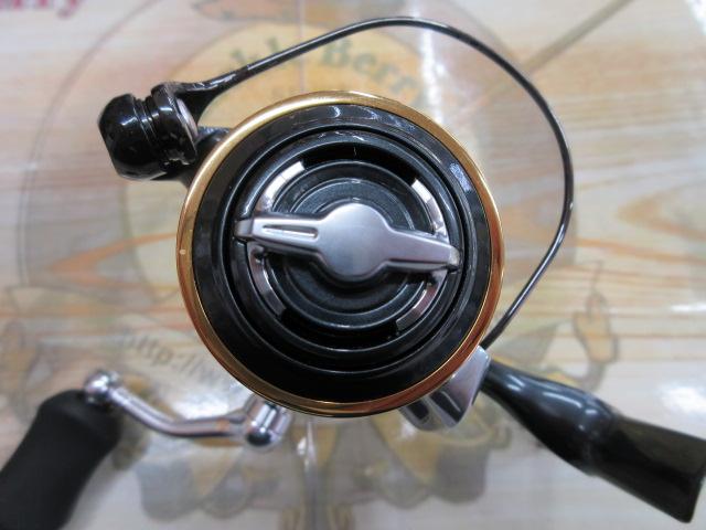 シマノ 12 バンキッシュ C2000S - 【バス・トラウト・ソルトの