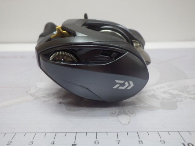 美中古 DAIWA STEEZ A HLC スティーズ HLC 7.1 左 ダイワ スティーズ A TW HLC 7.1L (リール) 価格比較 - 価格.com