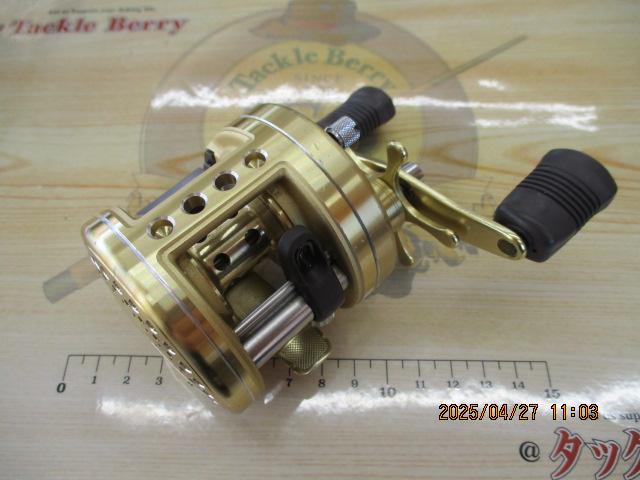 ア*ン様 シマノ カルカッタ201XT シマノ 22カルカッタコンクエスト201XG 入荷しました！ - つり具