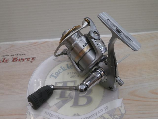 ダイワ レブロス2000S 未使用品 ライン付 DAIWA（釣り） ダイワ 20 レブロス LT 2000S-XH リール