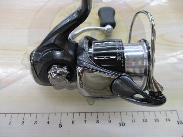 【新品未使用】24ルビアス LT2000S-P ダイワ 24 ルビアス LT2000S-P