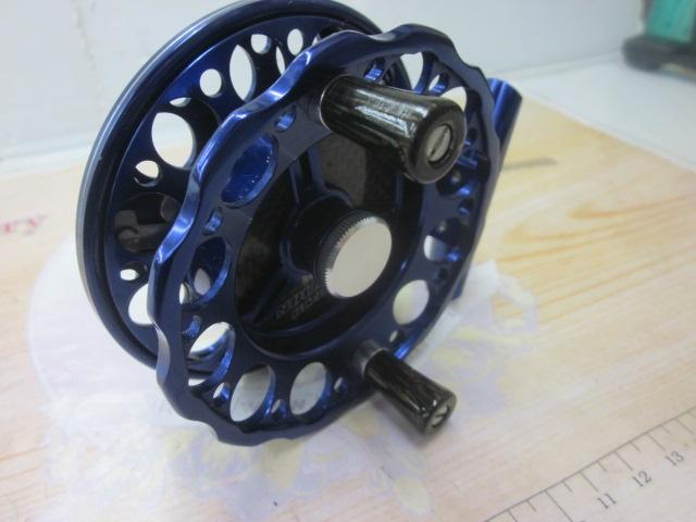 黒鯛師 THEヘチセレクション 88W-BS ブルー/シルバー