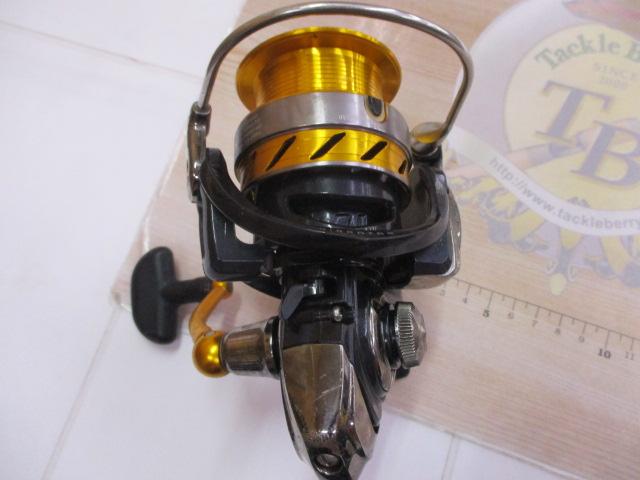 リール REVROS 3012H ダイワ(Daiwa) 15レブロス 3012H 00057382｜アウトドア用品
