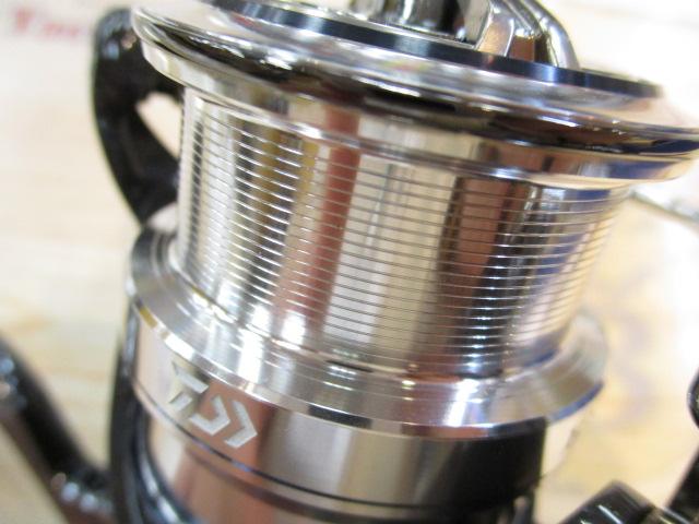 18イグジスト LT3000S-CXH｜＠ベリーネット 日本最大新品中古釣具WEB  