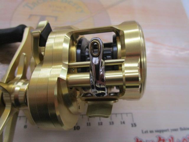 シマノ 23 オシアコンクエスト 200PG RIGHT (右ハンドル) 2023年