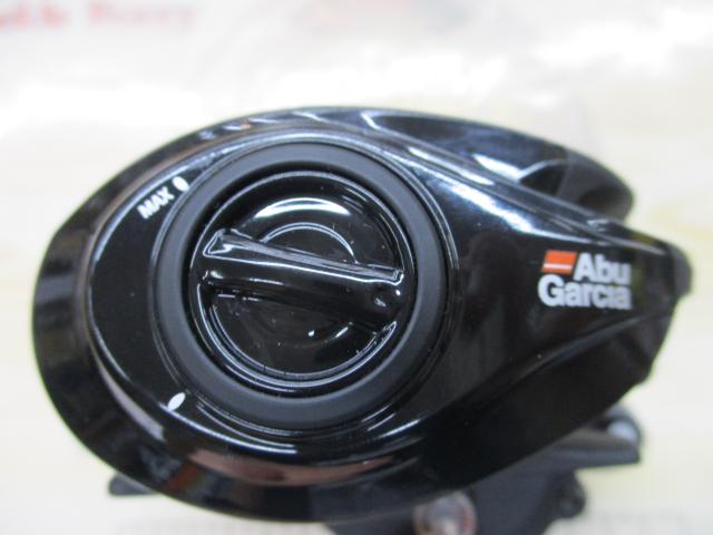 新品 アブガルシア ブラックマックスSX 2500H abu garcia