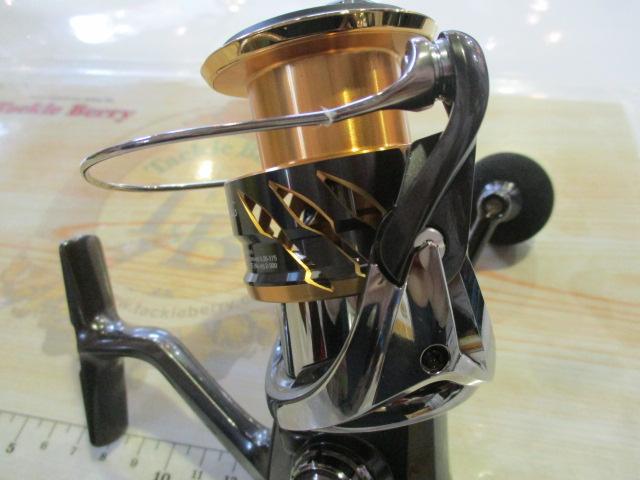 SHIMANO - sカッパ &#39;20 ツインパワー C5000XG 新品未使用 完全未開封 SHIMANO 20ツインパワー C5000XGの最安値・インプレ・釣果