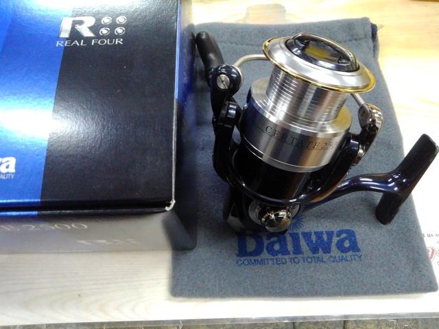 ダイワ　セルテート2500 中古！ DAIWA ダイワ セルテート ｾﾙﾃｰﾄ 2500 ｶｽﾀﾑﾎﾞﾃﾞｨ レッド｜中古