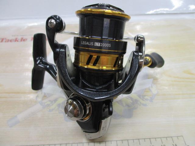 ダイワ 18レガリス LT2000S 新品未使用 DAIWA（ダイワ） '18 LEGALIS(レガリス) LT 2000S (スピニングリール