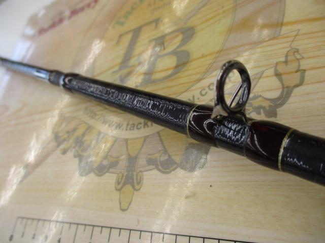 な*ん様 18ワールドシャウラ 1704R-2 美品 シマノ(SHIMANO) 18ワールドシャウラ 1704R-2 ☆特別割引品