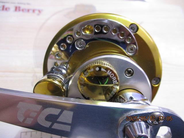 ティカチーム ST12 ゴールド