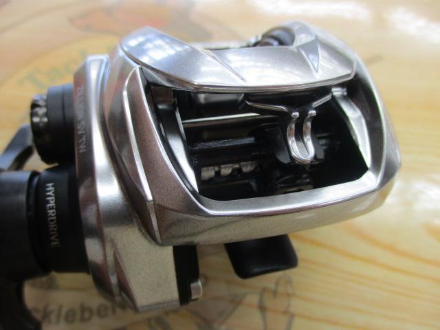 21ジリオンsvtw 1000H 美品！ DAIWA（釣り） 【目玉商品】ダイワ 21 ジリオン SV TW 1000XH
