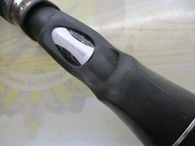 デストロイヤー F6-72DG(オロチフュージコンタクト)マットブラックリールシート