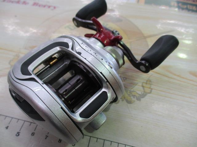 【人気】Daiwa T3 1016SH TW ベイトリール テグスあり Amazon | ダイワ(Daiwa) ベイトリール T3 1016SHL-TW | ダイワ