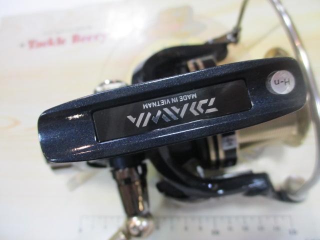17 WINDCAST ウインドキャスト4000ＱＤ Amazon | ダイワ(DAIWA) スピニングリール(投げ・遠投) 17