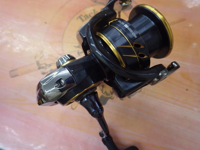 新品未使用！ ダイワ 21カルディア 4000-CXH（DAIWA - 【中古