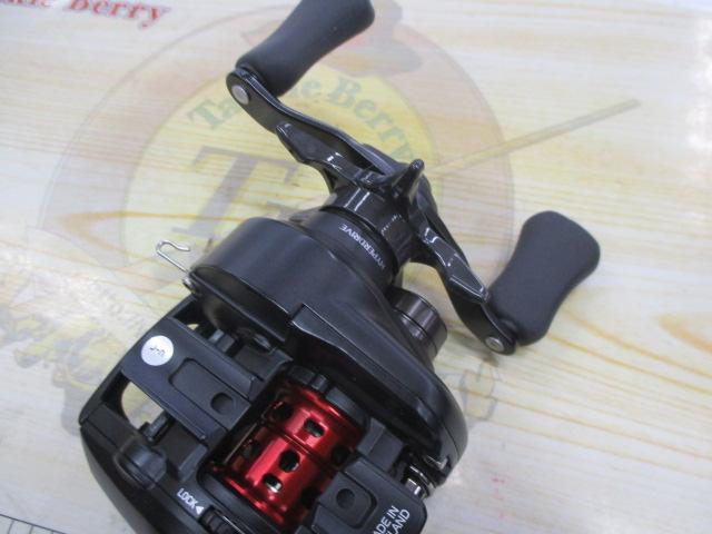 た*ろ様 アルファスBFTW8.5R ダイワ ベイトリール 25アルファスBF TW 8.5R(右)【即日発送