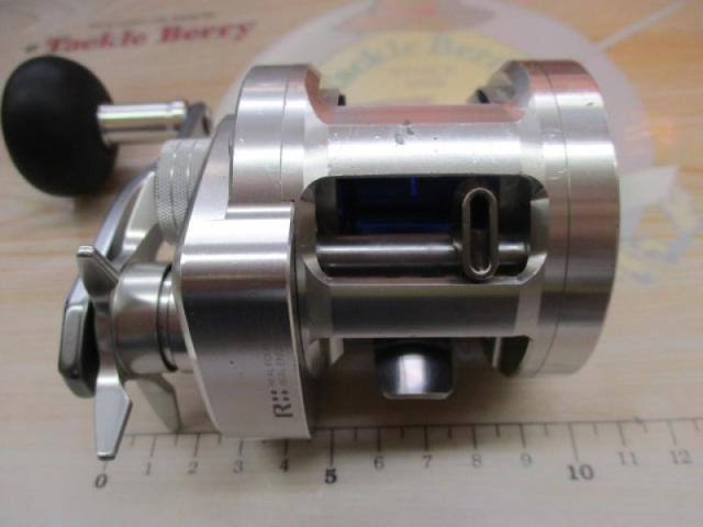 美品 RYOGA BAY JIGGING C2020PE-H  ダイワ リョウガ Daiwa] RYOGA BAY JIGGING C2020PE-H (右巻き) - RISE Shopping