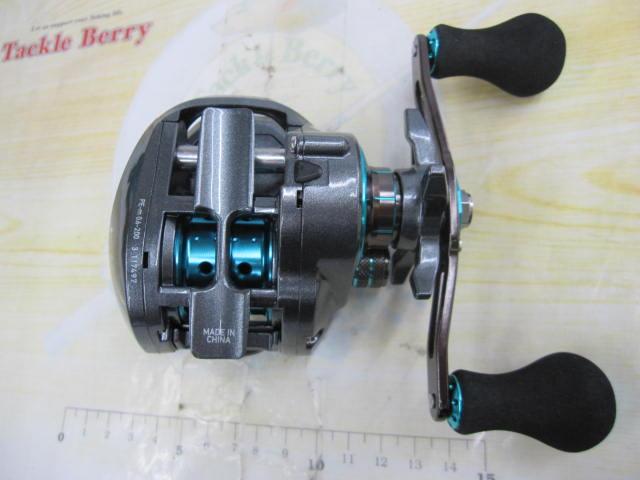 Daiwa SW X IC L SS ベイトリール　新品　未使用 DAIWA（釣り） ライトSW X IC SS (右巻き) ダイワ ベイトリール