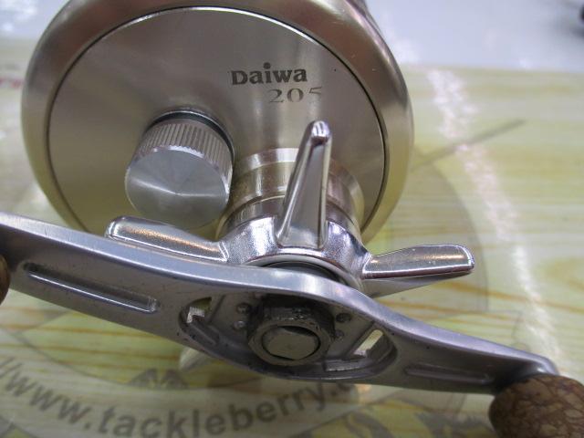 Daiwa CV-Z 205 ゴールド/パープル ミリオネアCV-Z 205｜＠ベリーネット 日本最大新品中古釣具WEB